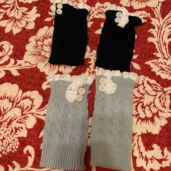 cozi bear Accessories - Women’s or girls boot toppers. Never worn.